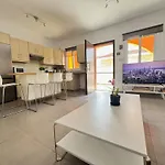 Wealthystays 3br Terrace Bbq With Pool וילה Liopetri