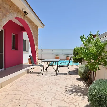 Villa Wealthystays 3br Terrace Bbq With Pool *