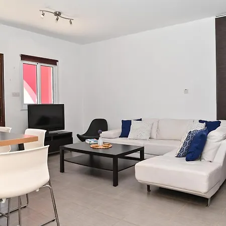 Wealthystays 3br Terrace Bbq With Pool Villa Liopetri