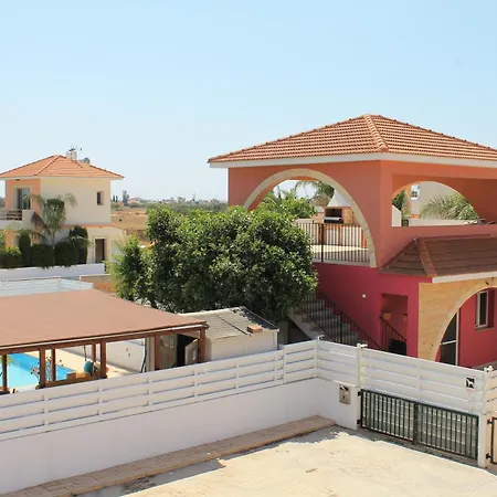 Wealthystays 3br Terrace Bbq With Pool