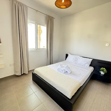 Wealthystays 3br Terrace Bbq With Pool *