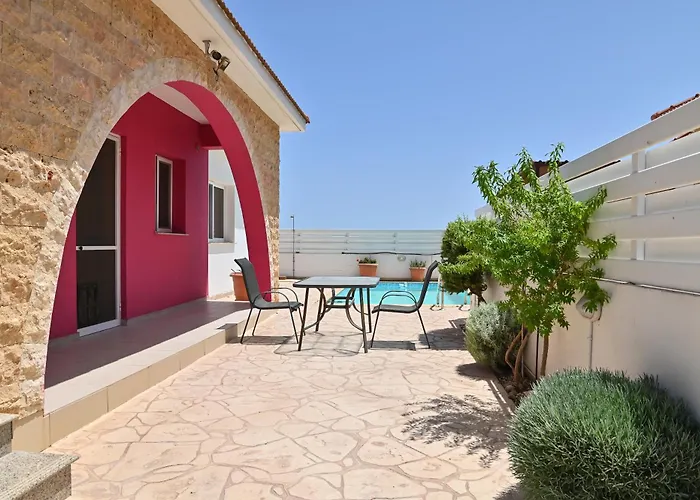 Villa Wealthystays 3br Terrace Bbq With Pool *